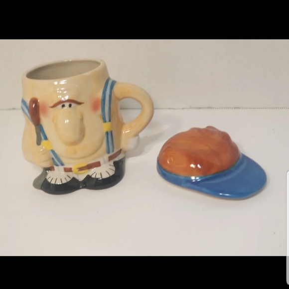 Ceramic Coffee Mug with Lid! - Picture 2 of 12